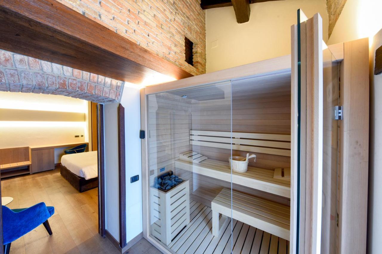 Relais & Spa Castello Di Casiglio แอร์บา ภายนอก รูปภาพ