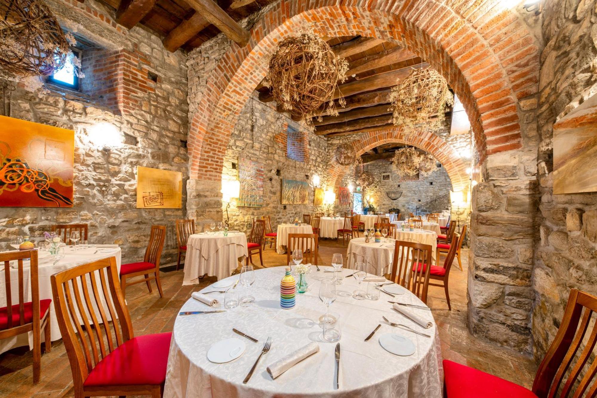 Relais & Spa Castello Di Casiglio แอร์บา ภายนอก รูปภาพ