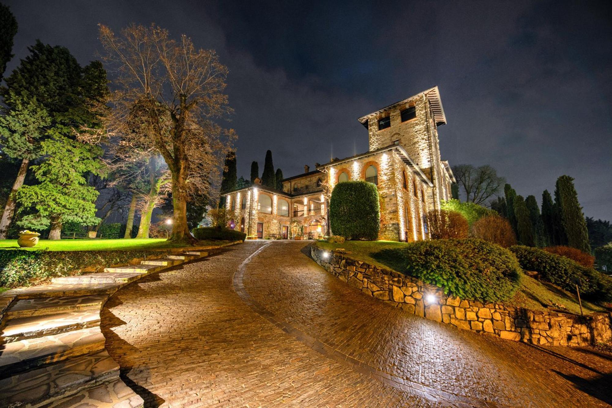 Relais & Spa Castello Di Casiglio แอร์บา ภายนอก รูปภาพ