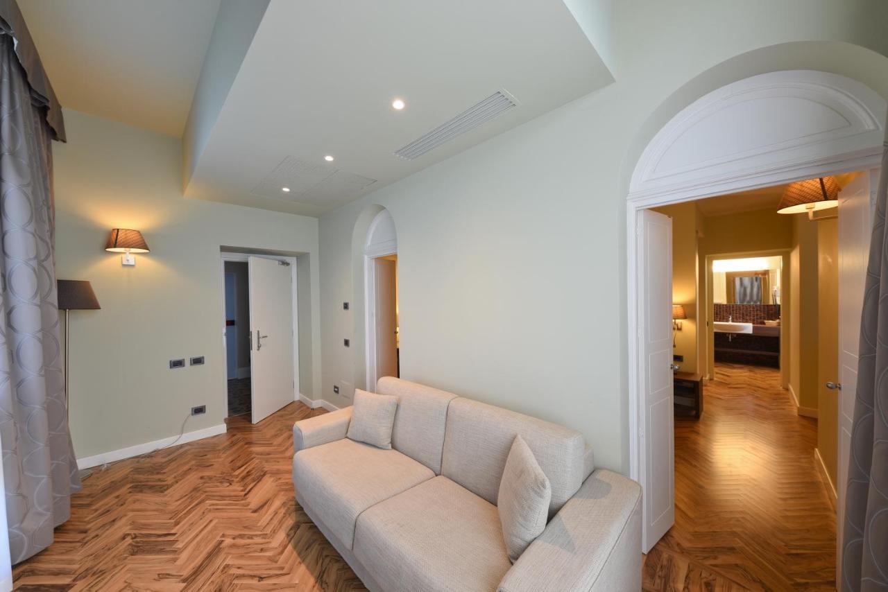 Relais & Spa Castello Di Casiglio แอร์บา ภายนอก รูปภาพ